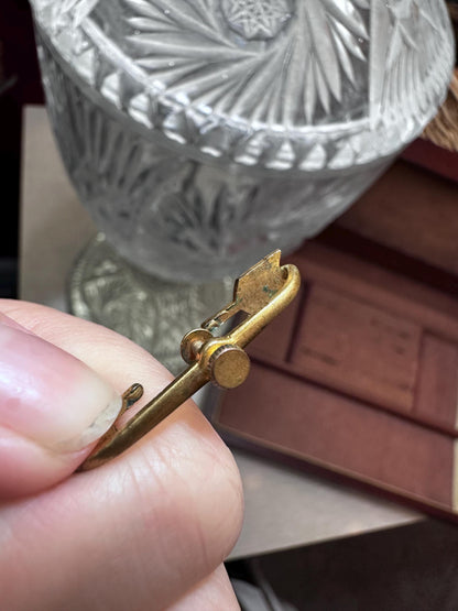 Vintage Rare 1950s or earlier MCM Cupids Arrow Gold Tone Screwback Collar, Cape or Tie Pin Unisex