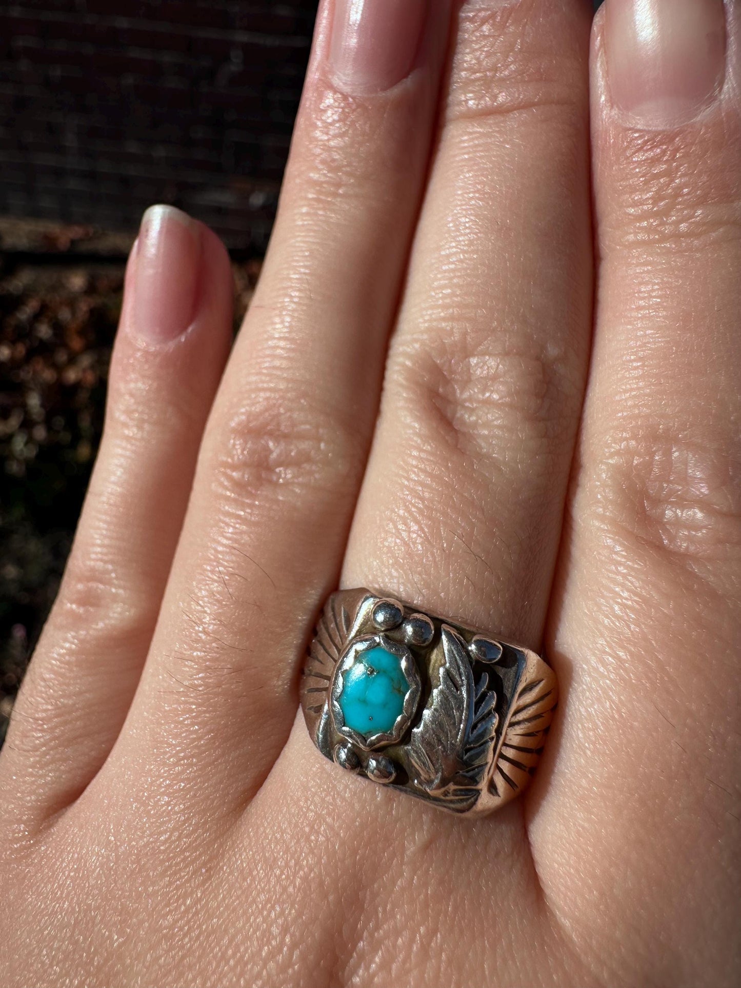 MCM Mens or Womens Navajo Zuni Style Turquoise and Feather Sterling Silver Chunky Ring Cool Size 8.5