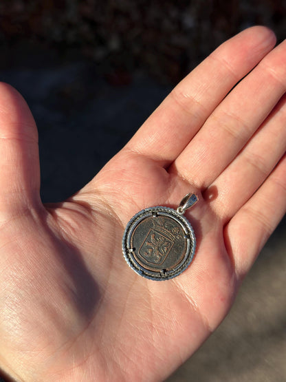 Antique Historical 1734 N indies VOC 1 Duit Coin Pendant Marked OCM 925 & 14KT