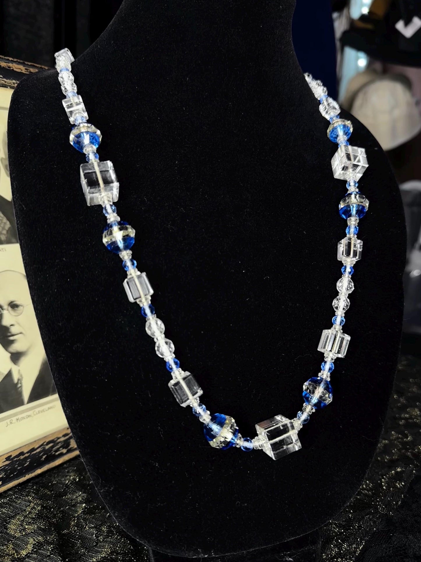 Vintage Art Deco 1920's-30's Czech Glass Bead Necklace.