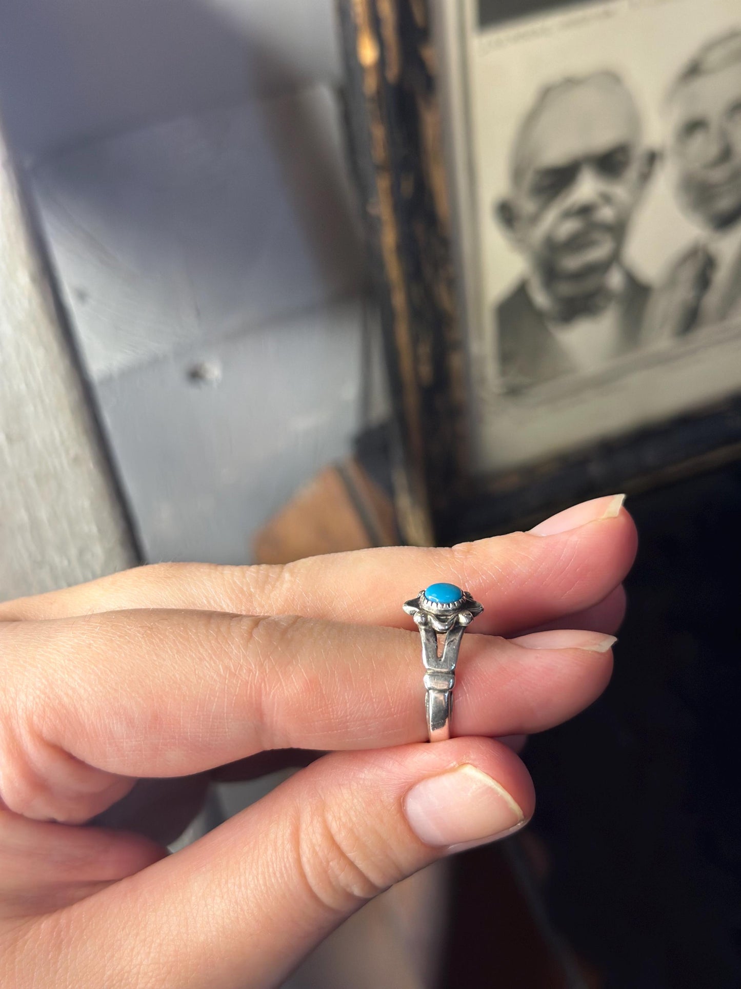 Vintage Womens Native Southwest Dainty Antique Sterling Silver Sun Southern Bell Trading Robins Egg Turquoise Size 5 Ring