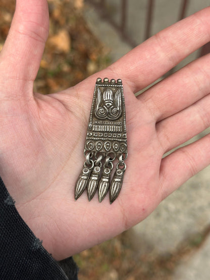 Unmarked Antique Silver Pewter Vintage India Tribal Pendant Charm