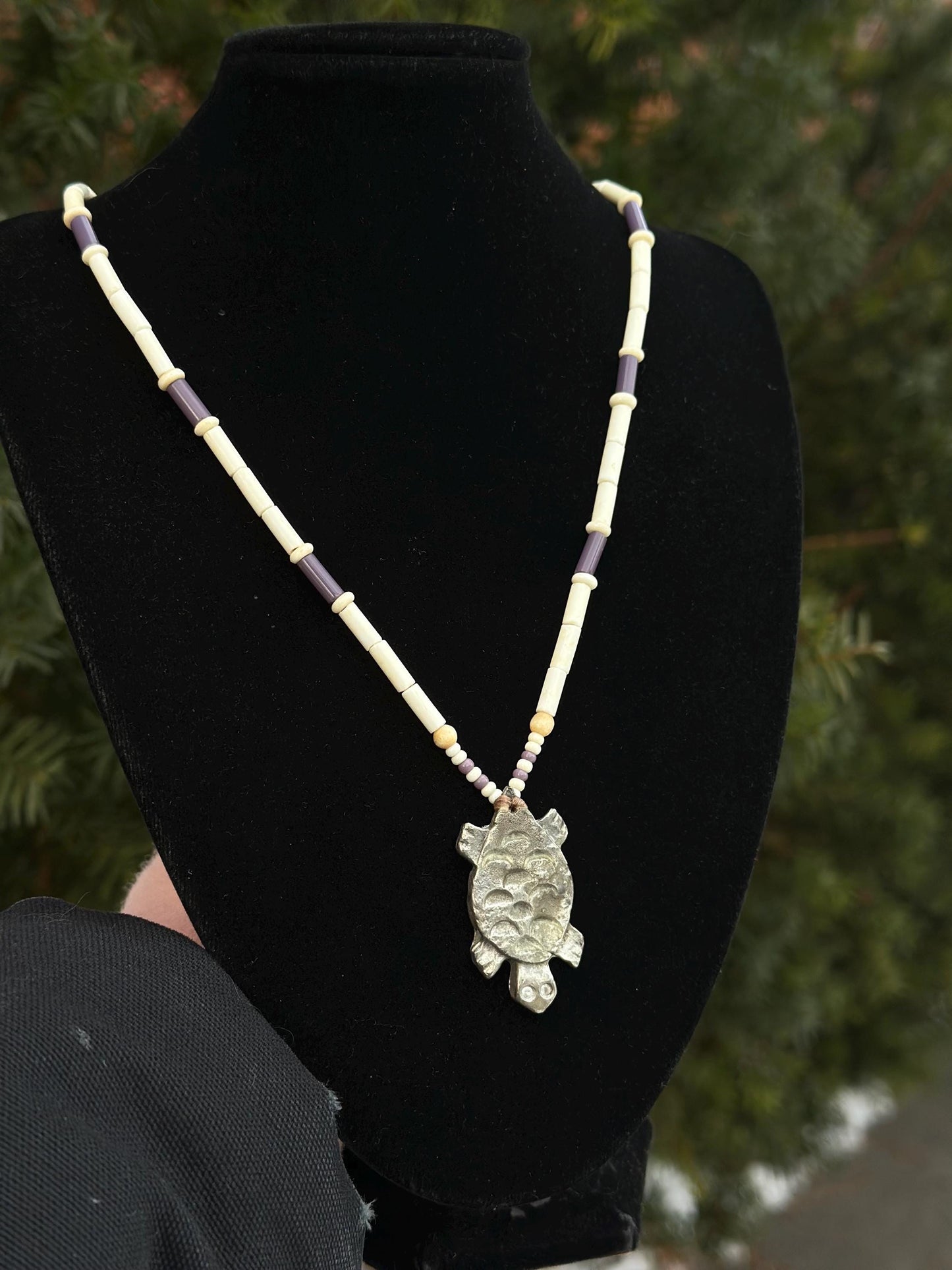 Vintage Native American Wampum Purple and White Shell Beaded necklace with Silver Turtle Pendant