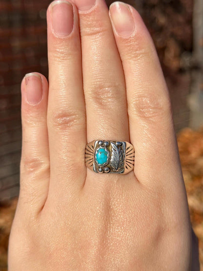 MCM Mens or Womens Navajo Zuni Style Turquoise and Feather Sterling Silver Chunky Ring Cool Size 8.5