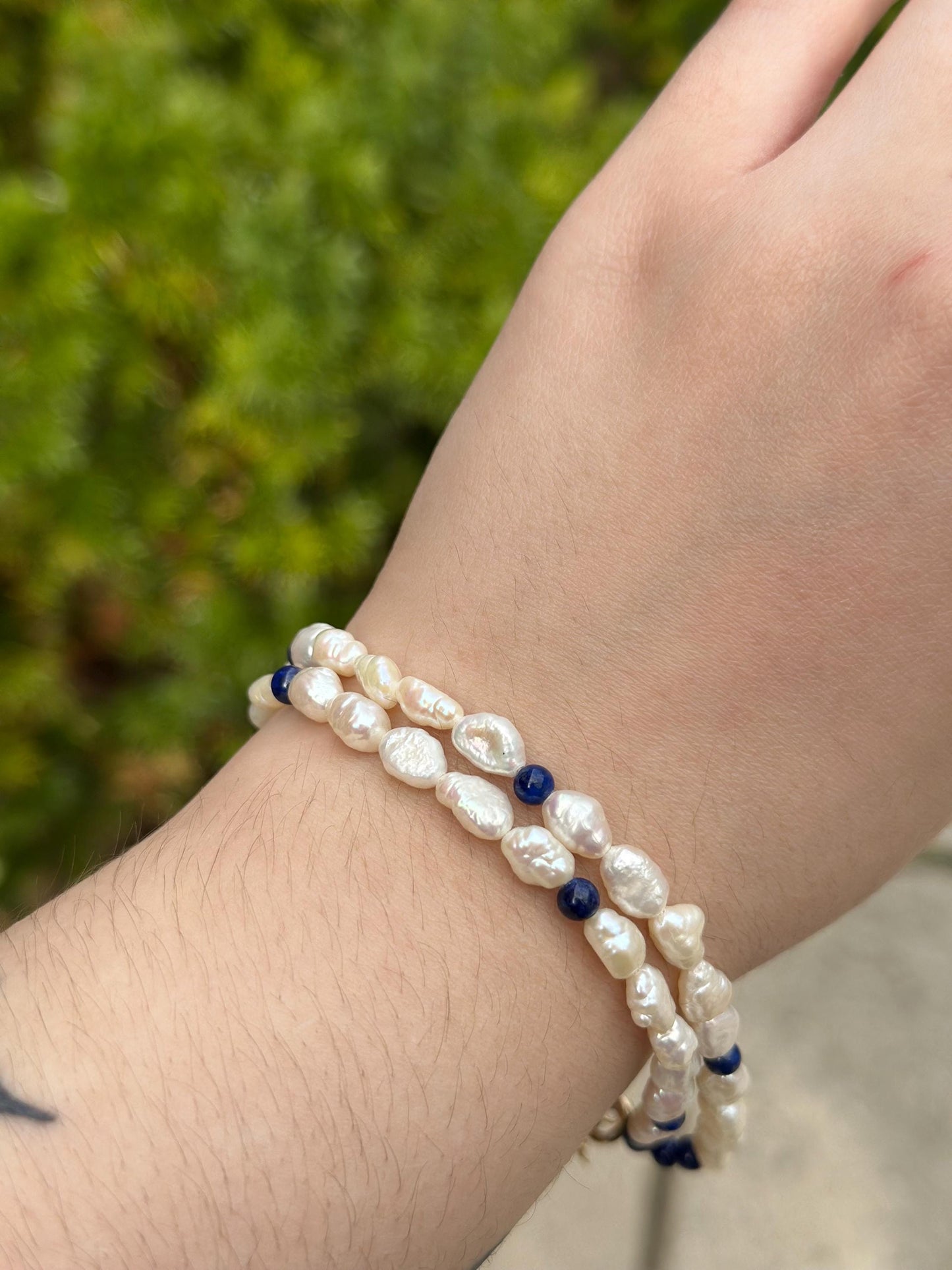 Vintage 90's Vacation Baroque Iridescent Fresh Water Pearl Bracelet with Blue Beads Gold Filled Clasp
