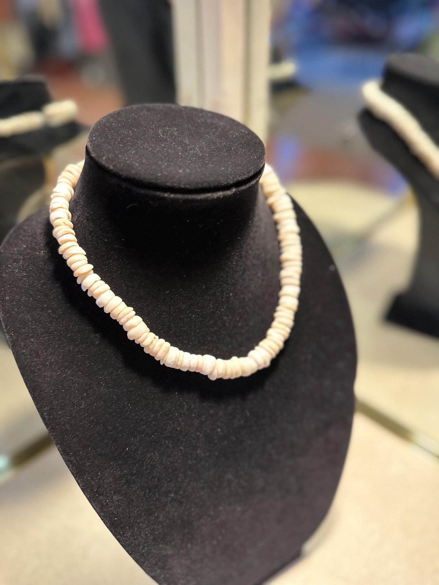 Vintage 60's or 70's Hawaiian Handmade Chunky Puka Shell Necklace