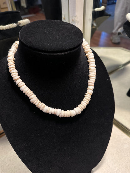 Vintage 60's or 70's Hawaiian Handmade Chunky Puka Shell Necklace
