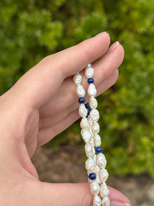 Vintage 90's Vacation Baroque Iridescent Fresh Water Pearl Bracelet with Blue Beads Gold Filled Clasp