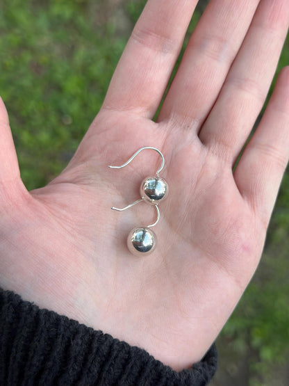 Vintage Retro Mod Cute Sterling Silver .925 Petite Polished Dangle Hook Earrings