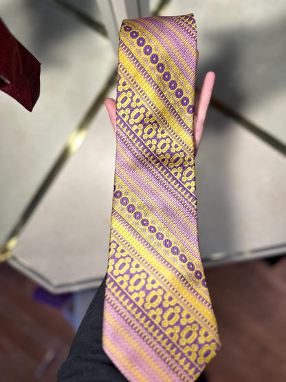 1970's Vintage Funky Sears Men's Tie Purple and Yellow Groovy Pattern