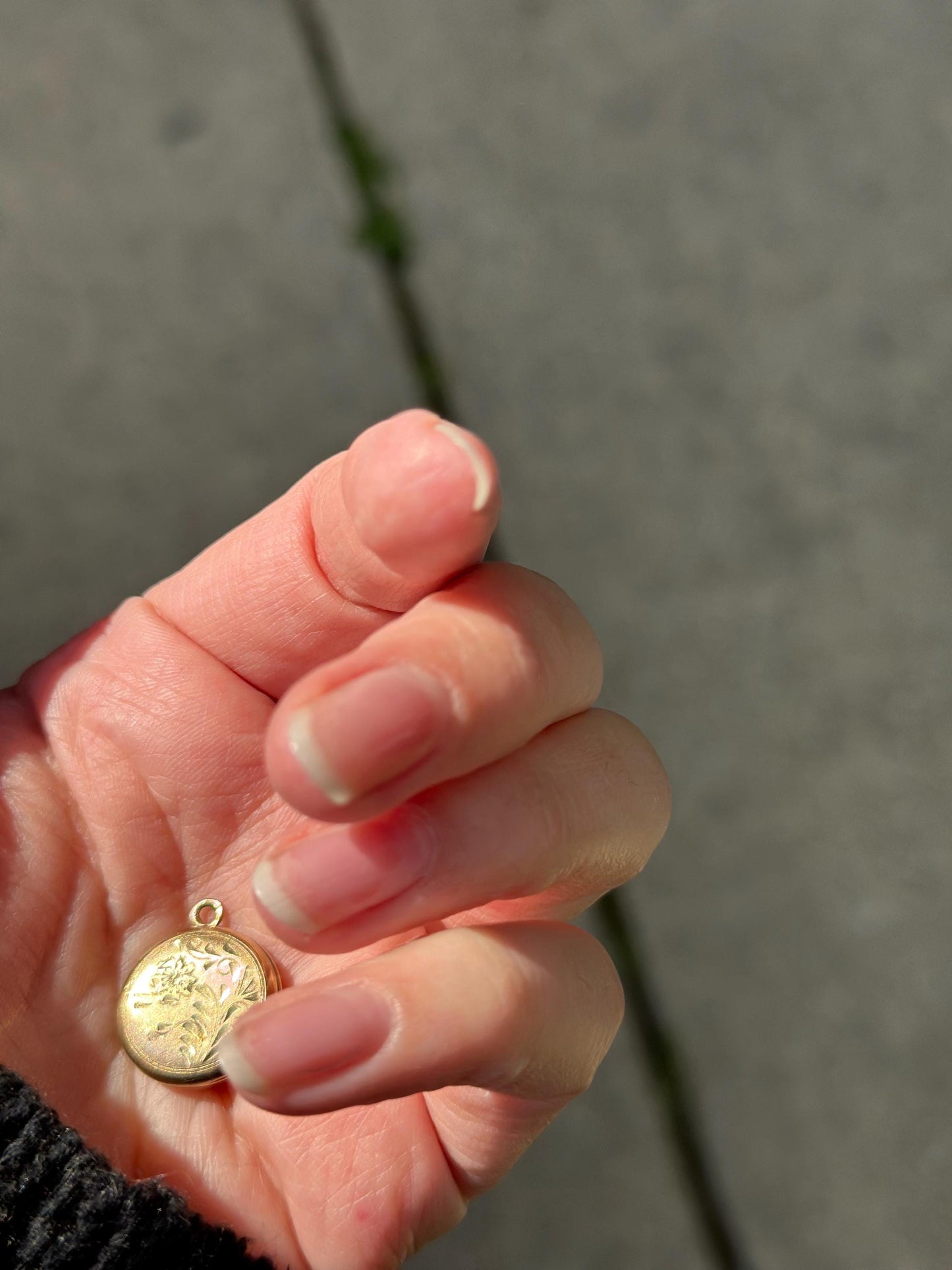 Vintage Victorian Inspired Mini Gold Floral Filled Locket 1/20 12K