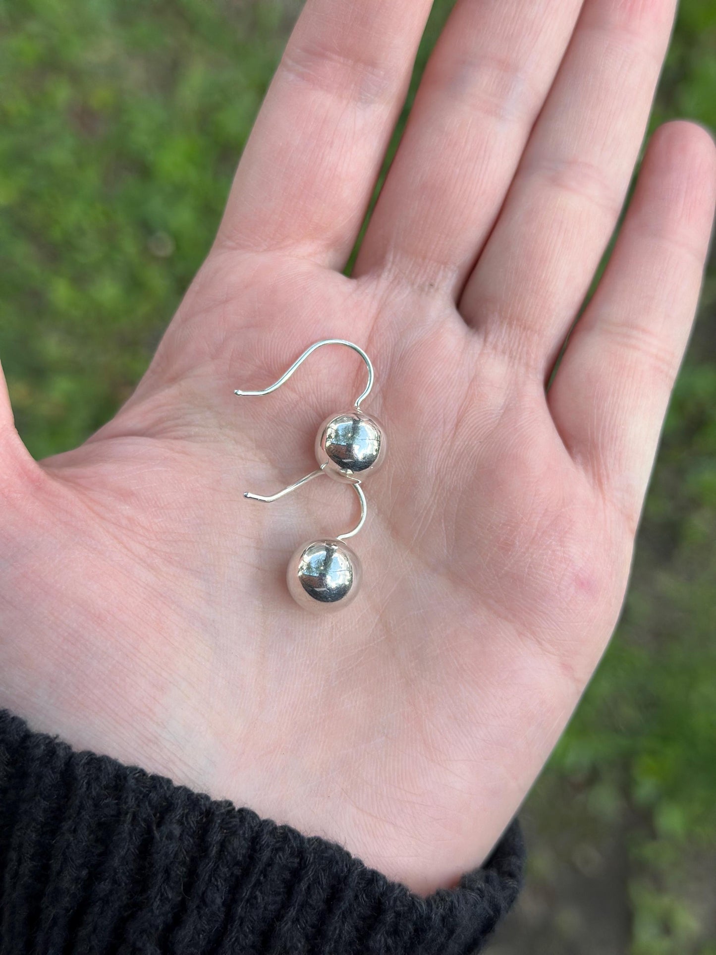 Vintage Retro Mod Cute Sterling Silver .925 Petite Polished Dangle Hook Earrings