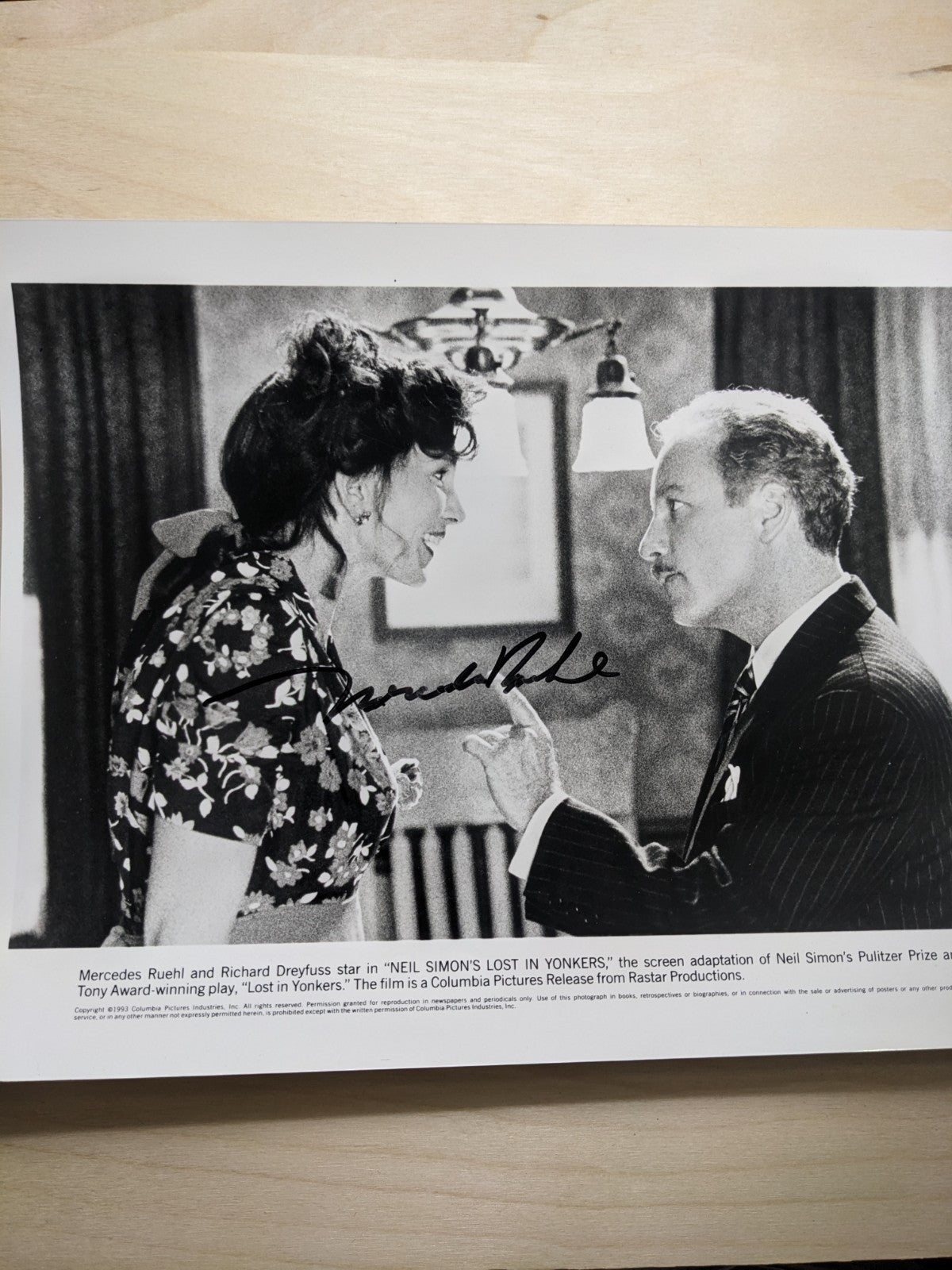 Mercedes Ruehl autograph signed 8x10 photo